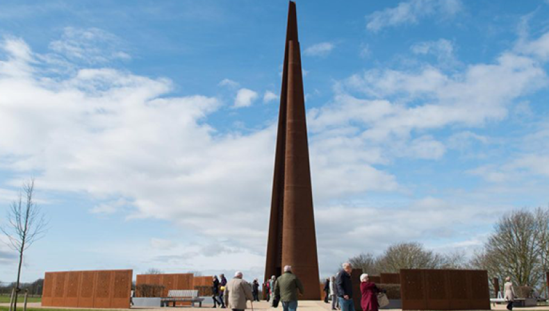 War memorial creation calls for Frami panel system