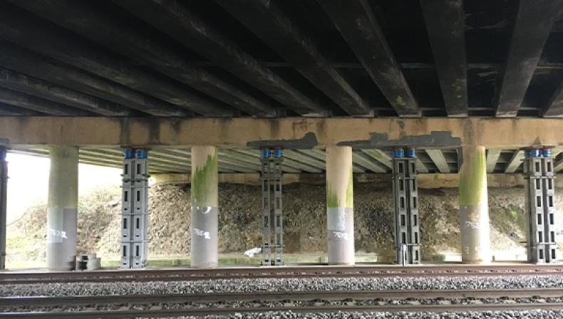 Propping and monitoring ensures safety of key transport link